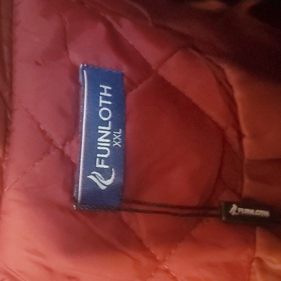 NWT Burgundy vest - Picture 4 of 6